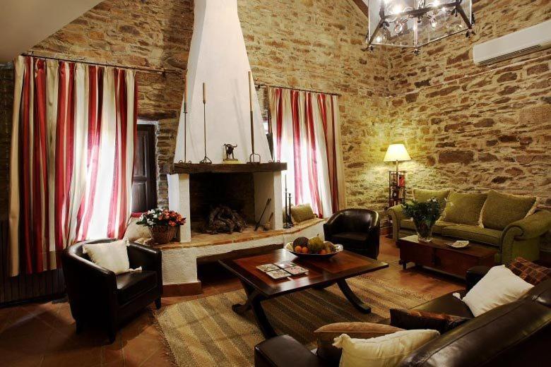 El Anadio Hotel Vilches Ngoại thất bức ảnh